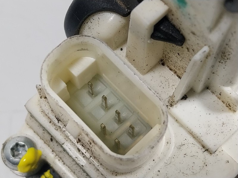 Recambio de cerradura puerta trasera derecha para maserati levante 3.0 v6 twinturbo cat referencia OEM IAM  670101519 