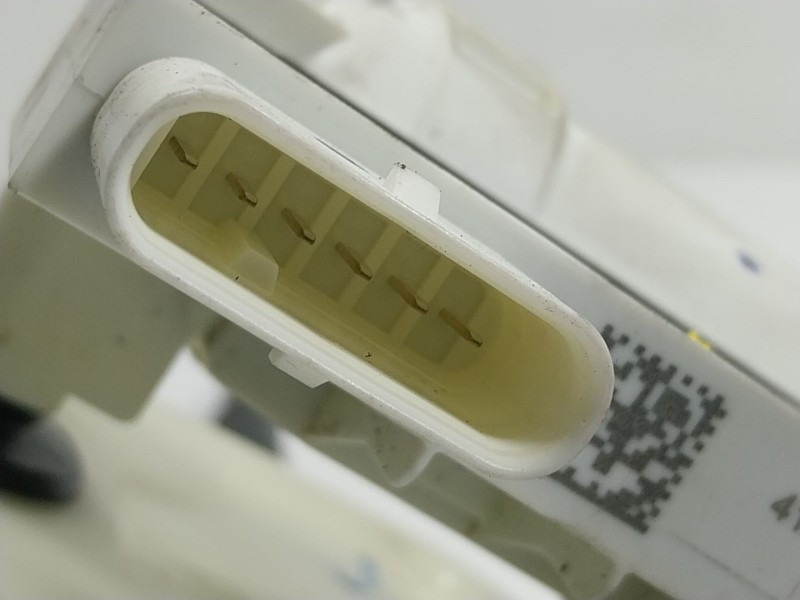 Recambio de cerradura puerta trasera derecha para maserati levante 3.0 v6 twinturbo cat referencia OEM IAM  670101519 