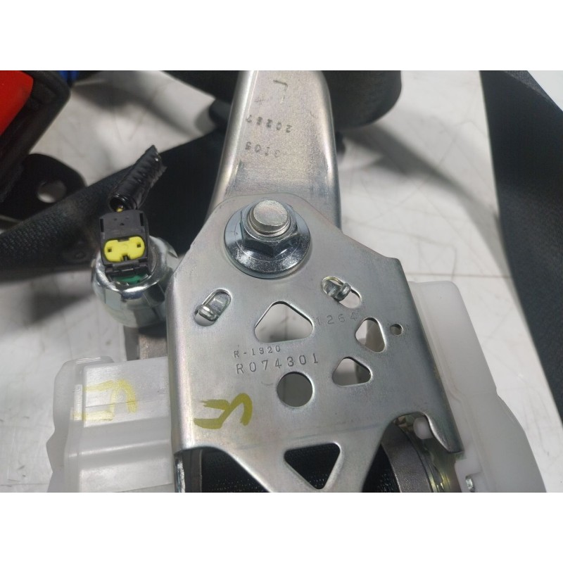 Recambio de cinturon seguridad trasero izquierdo para toyota rav 4 v van (_a5_, _h5_) 2.5 hybrid (axah52) referencia OEM IAM  R0