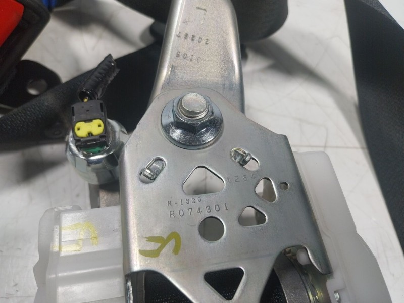 Recambio de cinturon seguridad trasero izquierdo para toyota rav 4 v van (_a5_, _h5_) 2.5 hybrid (axah52) referencia OEM IAM  R0