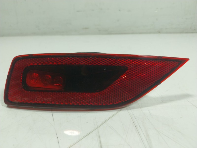 Recambio de piloto trasero antiniebla izquierdo para volkswagen t-cross 1.0 tsi referencia OEM IAM  2GM945701 