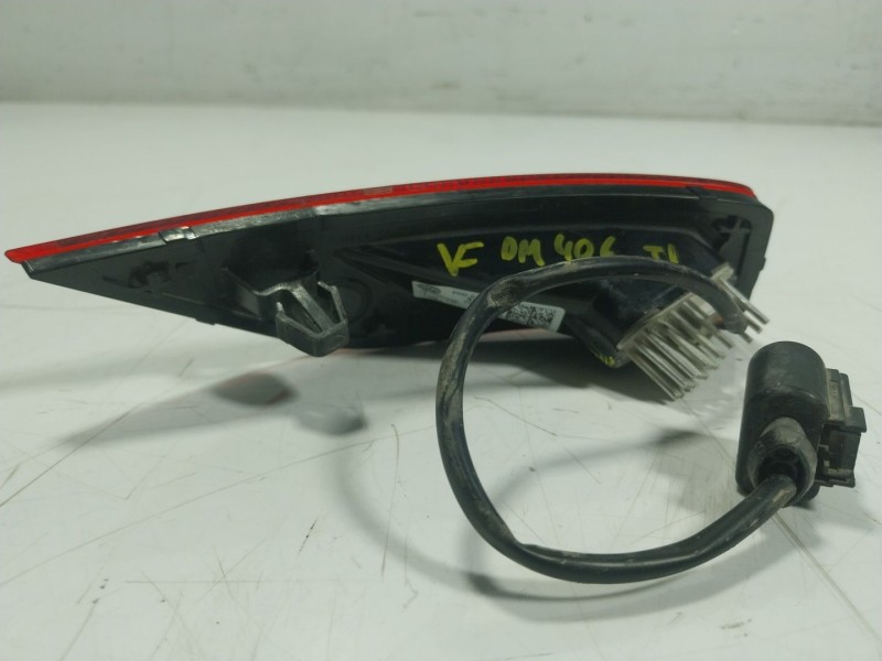 Recambio de piloto trasero antiniebla izquierdo para volkswagen t-cross 1.0 tsi referencia OEM IAM  2GM945701 