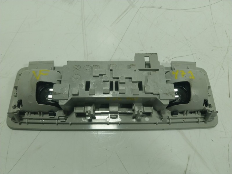 Recambio de piloto interior para volkswagen t-cross 1.0 tsi referencia OEM IAM  2GA947290 