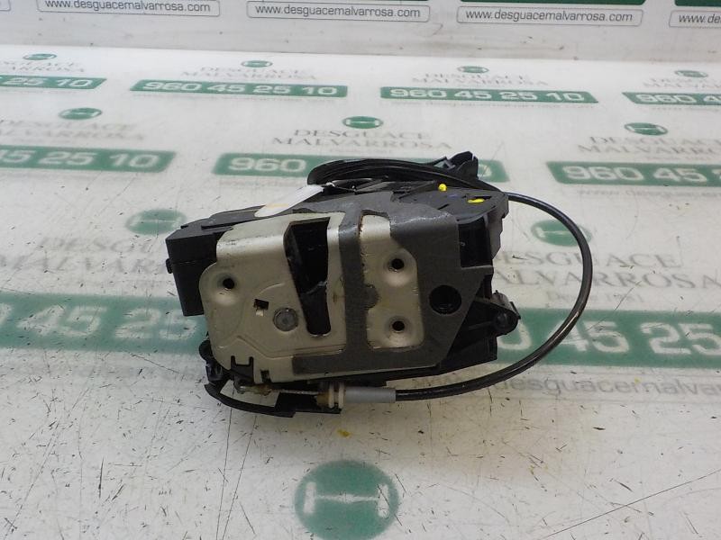 Recambio de cerradura puerta delantera derecha para ford fiesta (ccn) trend referencia OEM IAM 2048282 AM5AU21812BE 