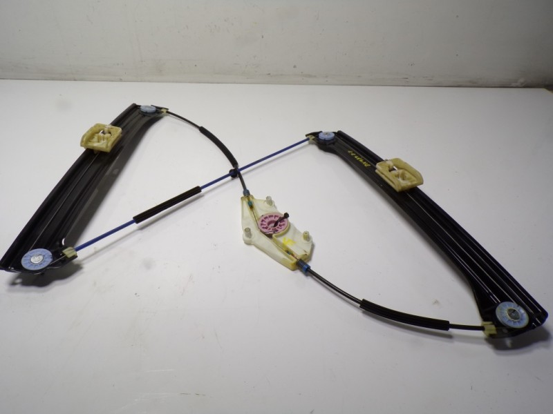 Recambio de elevalunas delantero derecho para volkswagen touran (5t1) 2.0 tdi referencia OEM IAM 5TA837462A 5TA837462A 