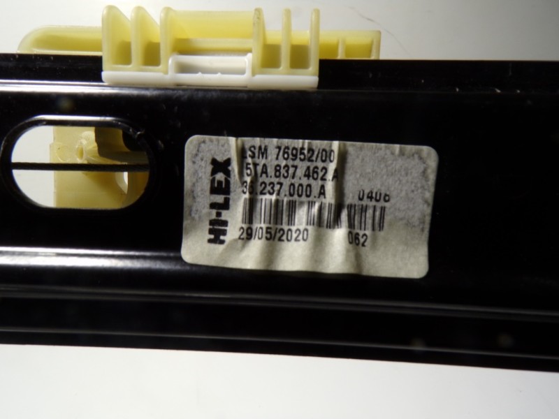 Recambio de elevalunas delantero derecho para volkswagen touran (5t1) 2.0 tdi referencia OEM IAM 5TA837462A 5TA837462A 