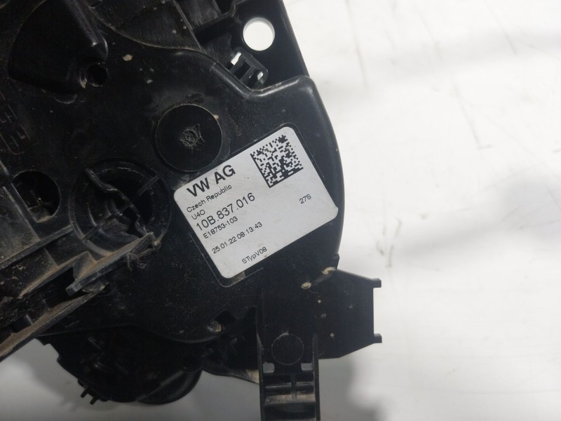 Recambio de cerradura puerta delantera derecha para volkswagen t-cross 1.0 tsi referencia OEM IAM  10B837016 