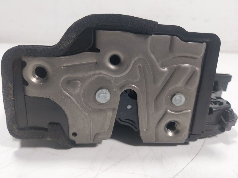 Recambio de cerradura puerta trasera derecha para volkswagen t-cross 1.0 tsi referencia OEM IAM  10A839016 