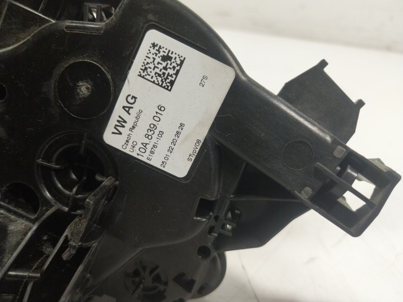 Recambio de cerradura puerta trasera derecha para volkswagen t-cross 1.0 tsi referencia OEM IAM  10A839016 