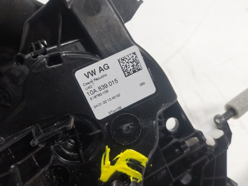 Recambio de cerradura puerta trasera izquierda para volkswagen t-cross 1.0 tsi referencia OEM IAM  10A839015 