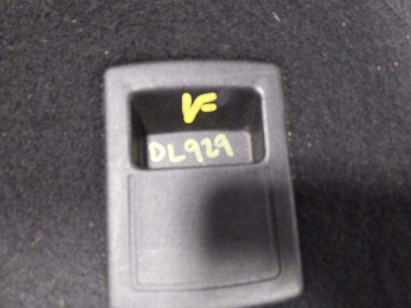 Recambio de moldura para maserati levante 3.0 v6 twinturbo cat referencia OEM IAM  06700855040 