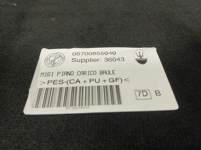 Recambio de moldura para maserati levante 3.0 v6 twinturbo cat referencia OEM IAM  06700855040 