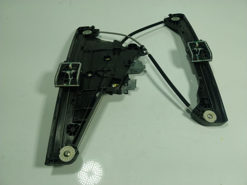 Recambio de elevalunas delantero izquierdo para peugeot 208 (p2) 1.2 puretech referencia OEM IAM  9829043680 