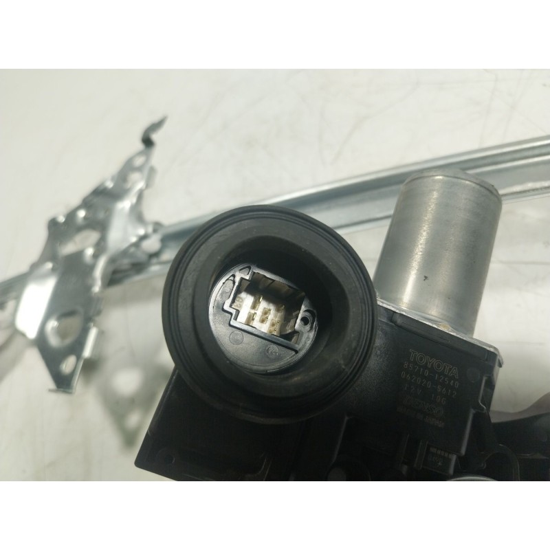 Recambio de elevalunas trasero derecho para toyota rav 4 v van (_a5_, _h5_) 2.5 hybrid (axah52) referencia OEM IAM  8571012540 