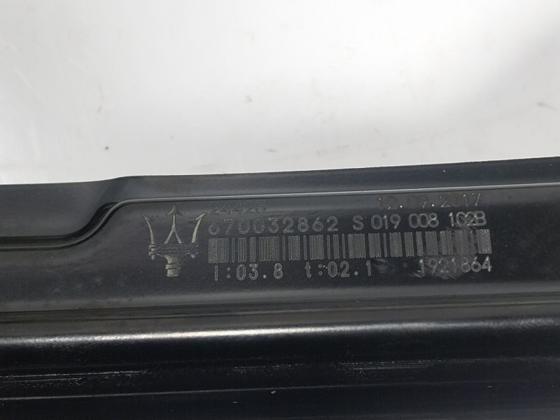 Recambio de elevalunas trasero derecho para maserati levante 3.0 v6 twinturbo cat referencia OEM IAM  67032862 