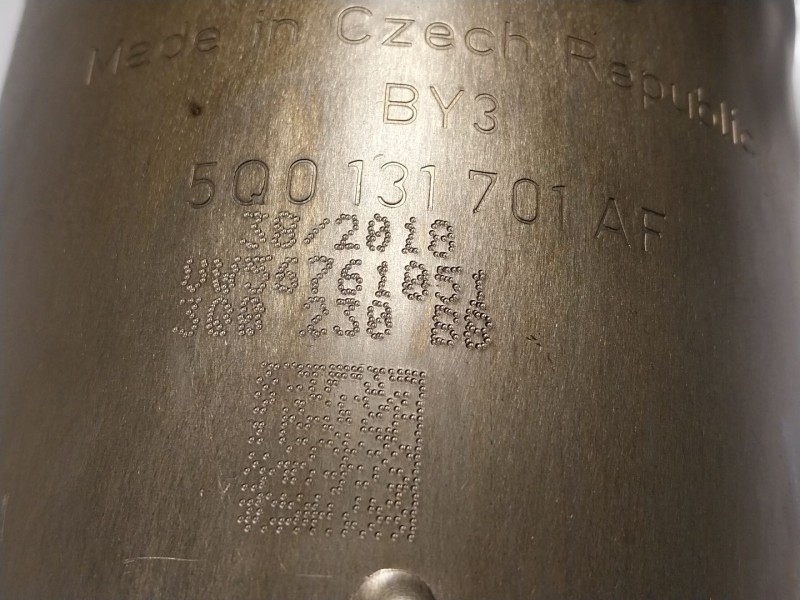 Recambio de catalizador para volkswagen touran (5t1) 1.6 tdi referencia OEM IAM  5Q0131701 