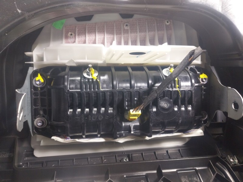 Recambio de salpicadero para volkswagen t-cross 1.0 tsi referencia OEM IAM  2GM880204E 