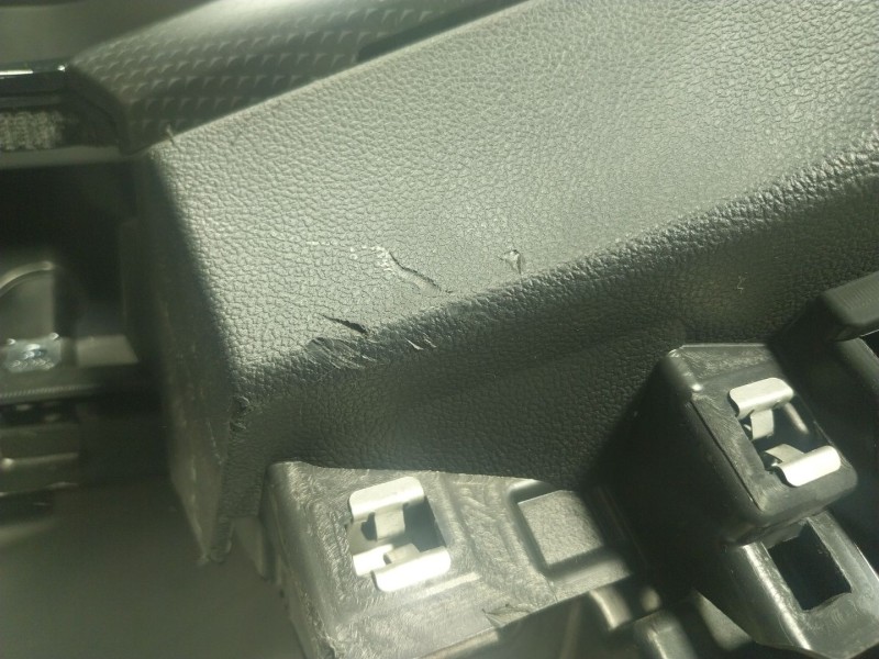 Recambio de salpicadero para volkswagen t-cross 1.0 tsi referencia OEM IAM  2GM880204E 