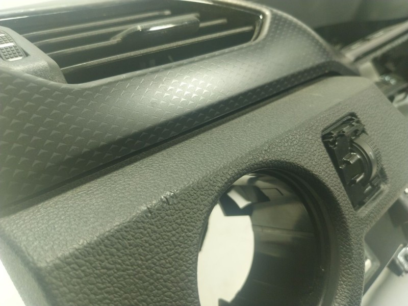 Recambio de salpicadero para volkswagen t-cross 1.0 tsi referencia OEM IAM  2GM880204E 