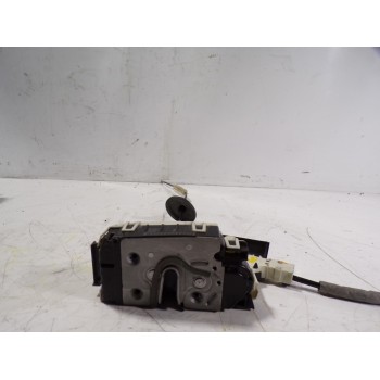 CERRADURA PUERTA DELANTERA DERECHA A2047201835 A2077800240 