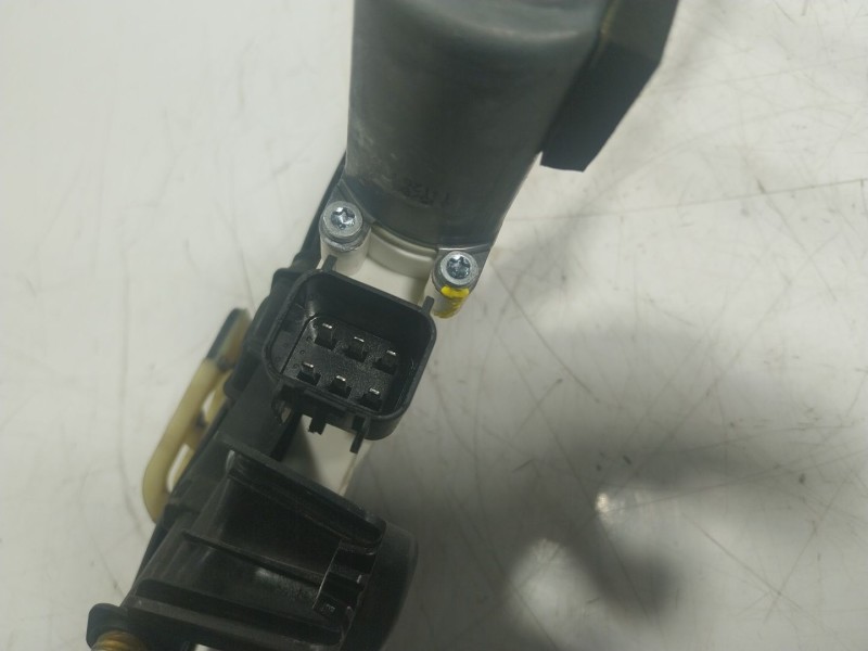 Recambio de elevalunas delantero izquierdo para jaguar f-pace (x761) 2.0 td4 awd referencia OEM IAM T4A14108 HK8323201AE 