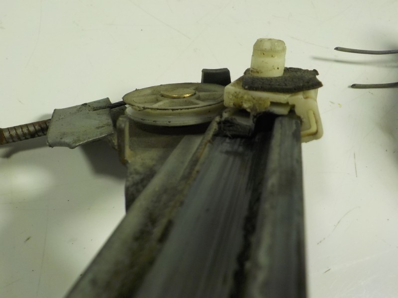 Recambio de elevalunas delantero izquierdo para renault megane i berlina hatchback (ba0) 1.9 diesel referencia OEM IAM   