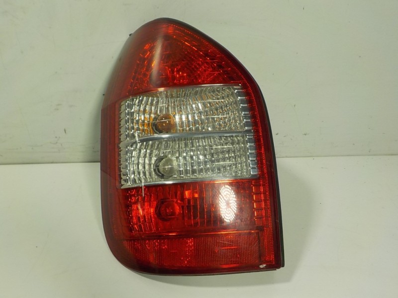 Recambio de piloto trasero izquierdo para opel zafira a 2.0 dti referencia OEM IAM   