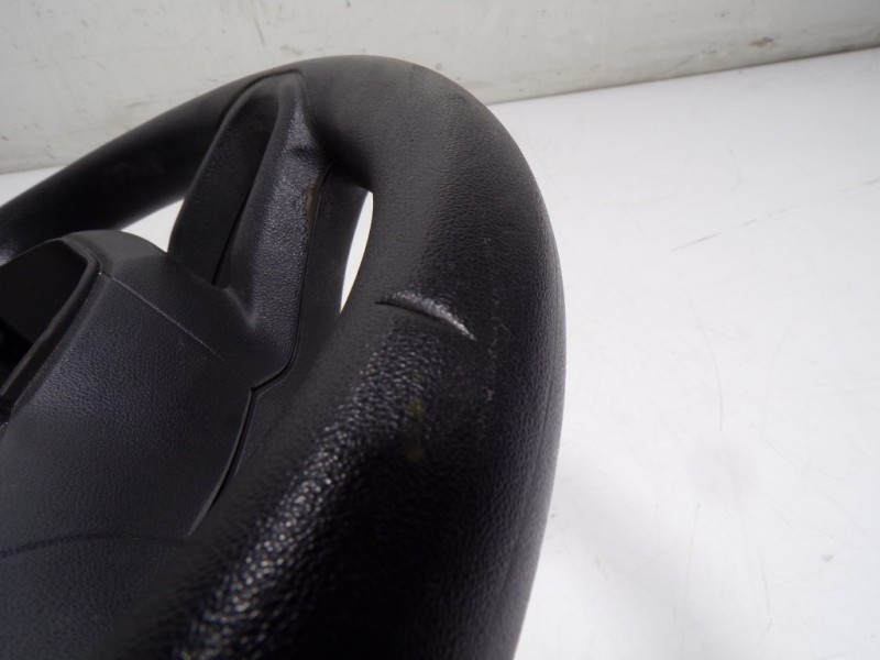 Recambio de volante para peugeot 208 1.2 12v vti referencia OEM IAM 96739503ZD 96750123ZD 