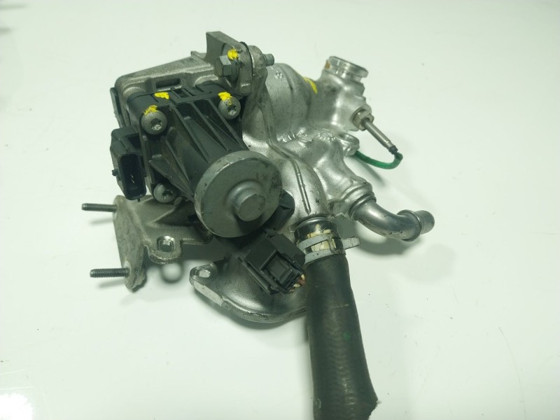 Recambio de valvula egr para renault captur helly hansen referencia OEM IAM  H8201411538 