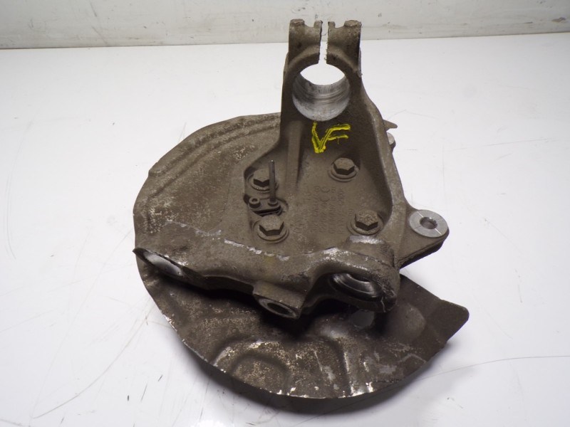 Recambio de mangueta delantera derecha para bmw serie 1 berlina (e81/e87) 116d referencia OEM IAM 31216793924  31216765157