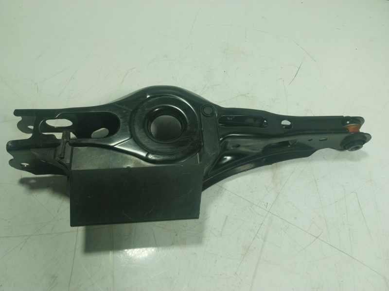 Recambio de brazo suspension inferior trasero derecho para toyota rav 4 v (_a5_, _h5_) 2.5 hybrid (axap54) referencia OEM IAM   