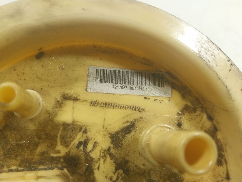 Recambio de aforador para bmw 5 (f10) 520 d referencia OEM IAM  7217065 