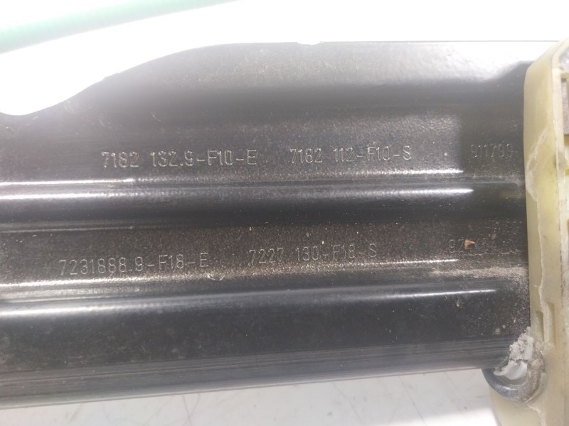 Recambio de elevalunas delantero derecho para bmw 5 (f10) 520 d referencia OEM IAM  72318889 