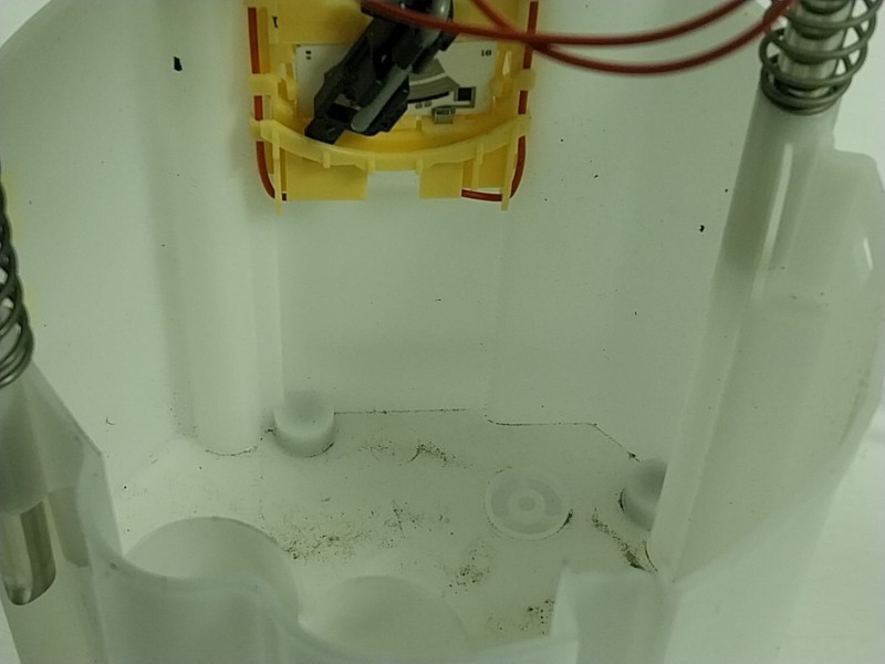 Recambio de aforador para maserati levante 3.0 v6 twinturbo cat referencia OEM IAM  670003733 