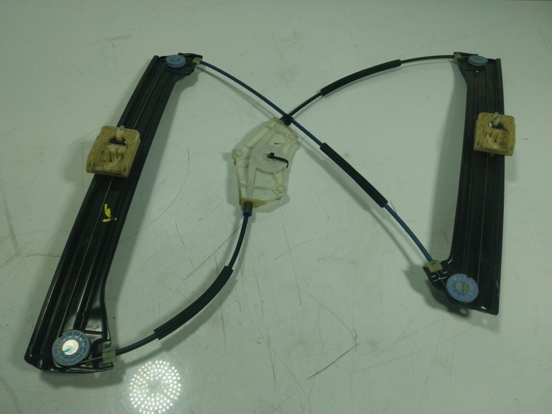 Recambio de elevalunas delantero izquierdo para volkswagen touran (5t1) 1.6 tdi referencia OEM IAM  5TA837461A 