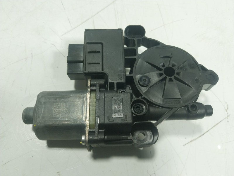 Recambio de motor elevalunas trasero derecho para volkswagen touran (5t1) 1.6 tdi referencia OEM IAM  5Q0959812E 