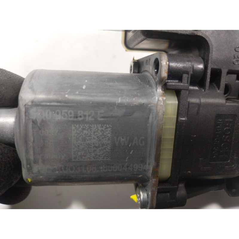 Recambio de motor elevalunas trasero derecho para volkswagen touran (5t1) 1.6 tdi referencia OEM IAM  5Q0959812E 