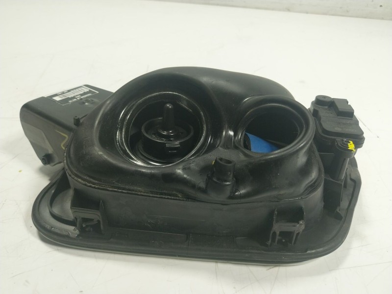 Recambio de tapa combustible para volkswagen touran (5t1) 1.6 tdi referencia OEM IAM  5TA809857C 