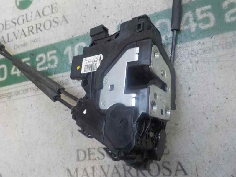 Recambio de cerradura puerta delantera derecha para kia soul diva referencia OEM IAM 813202K010  
