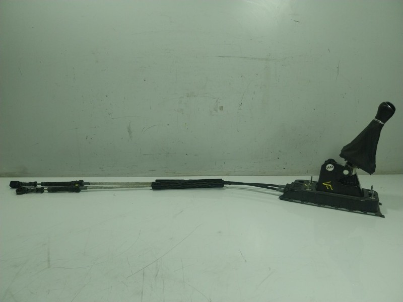 Recambio de palanca cambio para volkswagen touran (5t1) 1.6 tdi referencia OEM IAM  5QA711049B 
