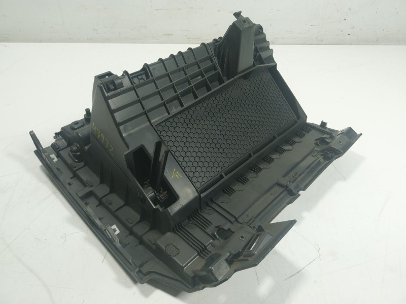 Recambio de guantera para volkswagen touran (5t1) 1.6 tdi referencia OEM IAM 5TB857101B82V 5TB857097C 