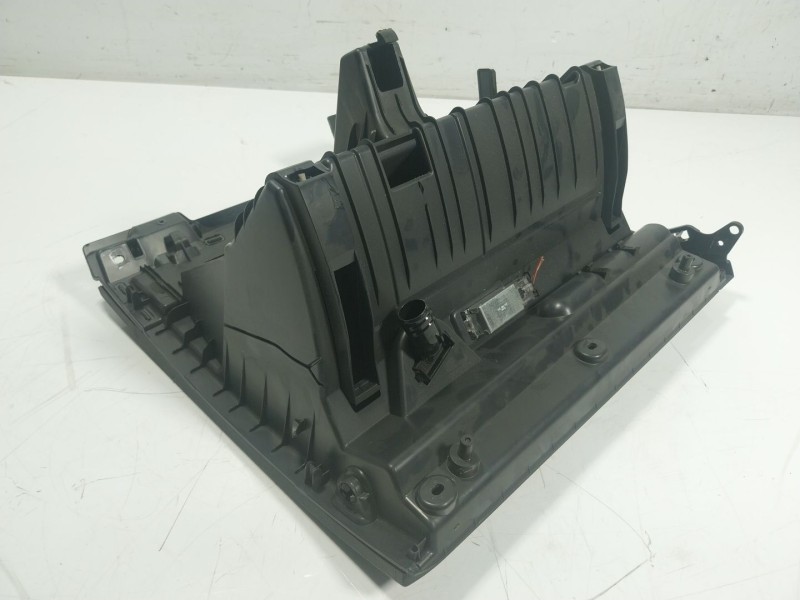 Recambio de guantera para volkswagen touran (5t1) 1.6 tdi referencia OEM IAM 5TB857101B82V 5TB857097C 