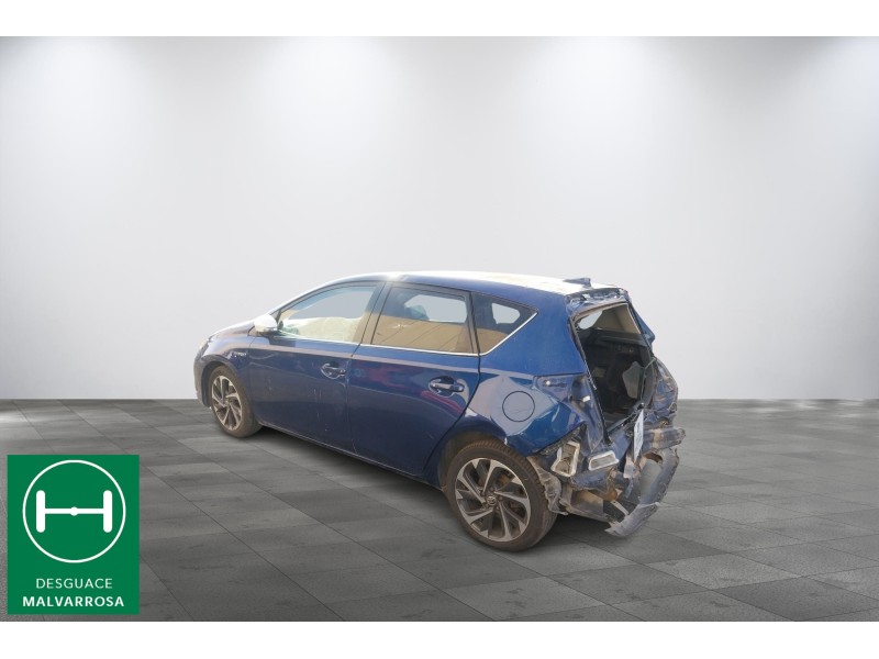 toyota auris (_e18_) del año 2016