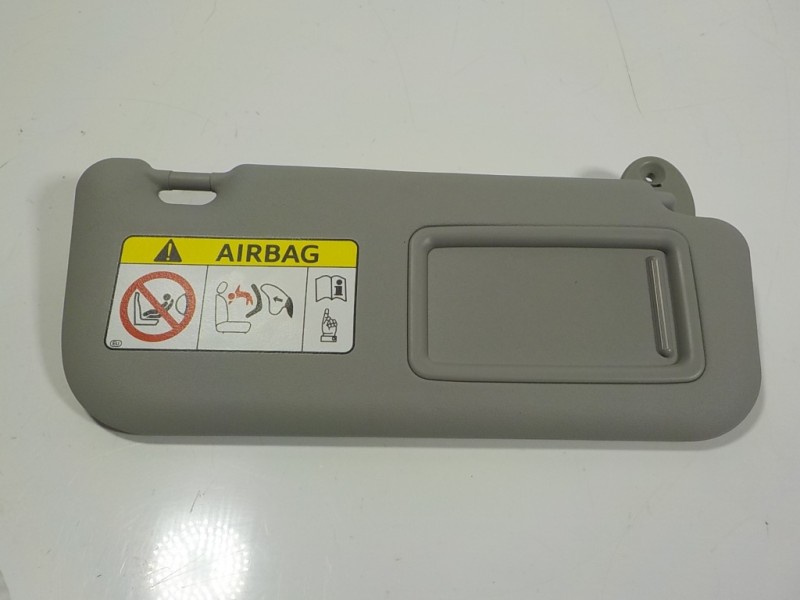 Recambio de parasol derecho para toyota yaris cross 1.5 vvti 16 v 55 kw referencia OEM IAM 74310K0100B0  