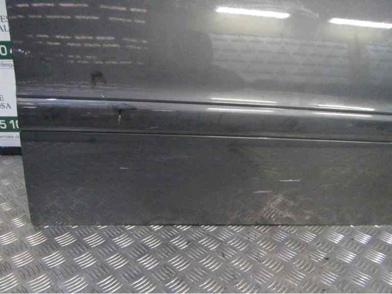 Recambio de puerta delantera derecha para opel zafira b enjoy referencia OEM IAM   