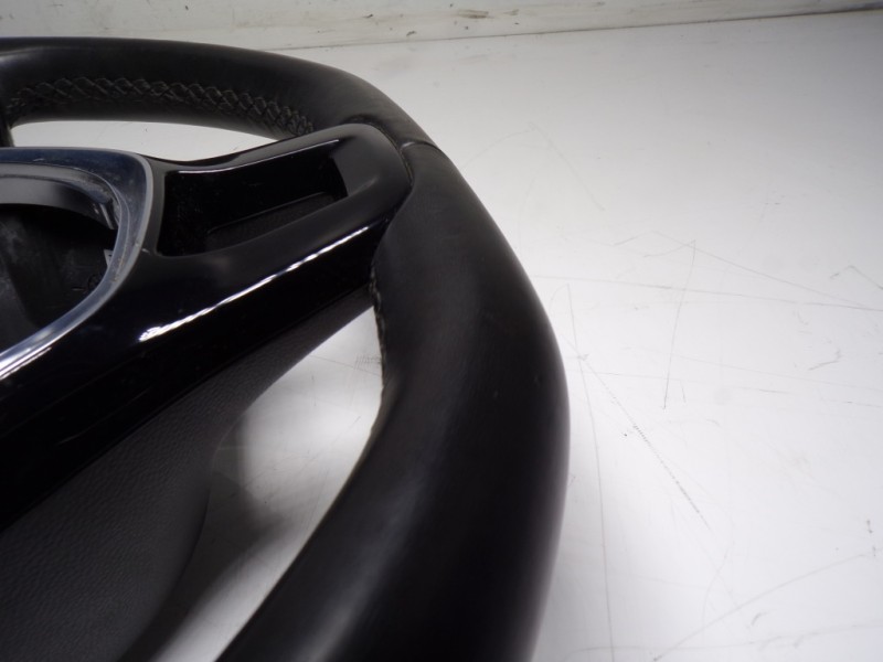 Recambio de volante para volkswagen t-roc 1.5 16v tsi act referencia OEM IAM 5TA419091ADE74 5TA419091AD 