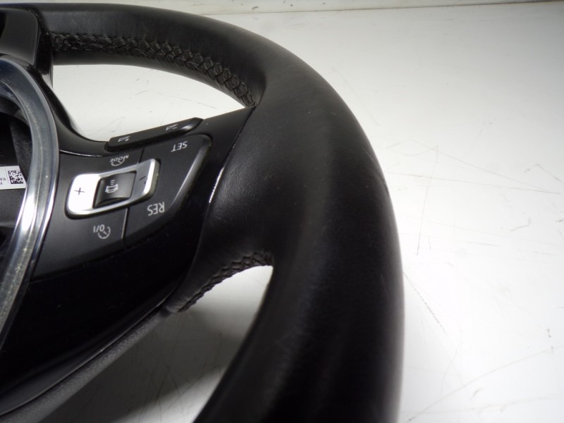 Recambio de volante para volkswagen t-roc 1.5 16v tsi act referencia OEM IAM 5TA419091ADE74 5TA419091AD 