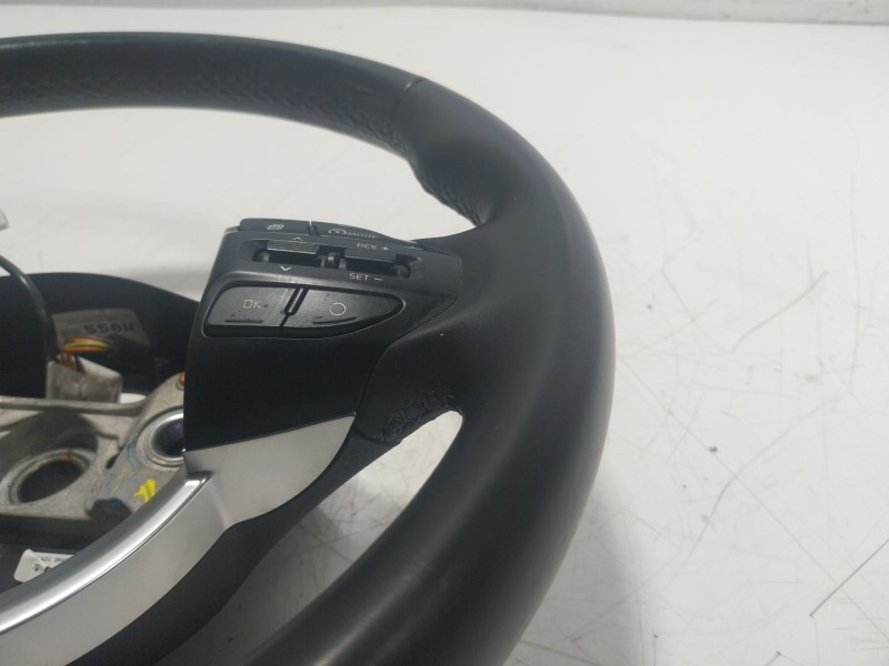 Recambio de volante para kia stonic (ybcuv) 1.6 crdi cat referencia OEM IAM 56111H8100WK  