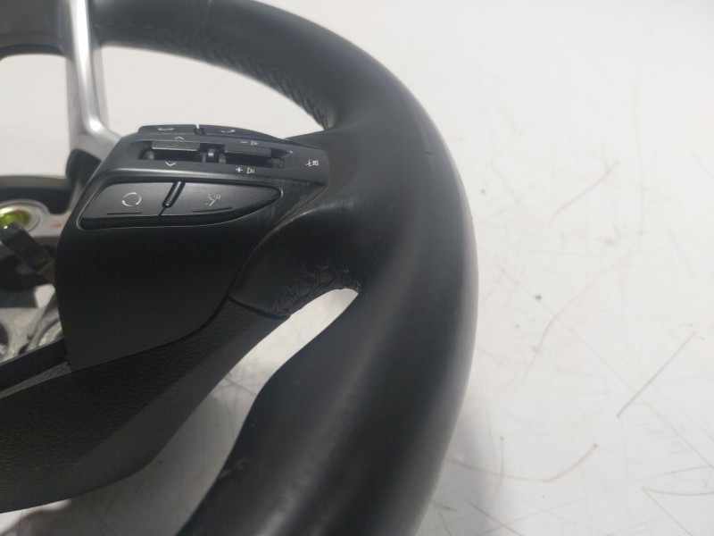 Recambio de volante para kia stonic (ybcuv) 1.6 crdi cat referencia OEM IAM 56111H8100WK  