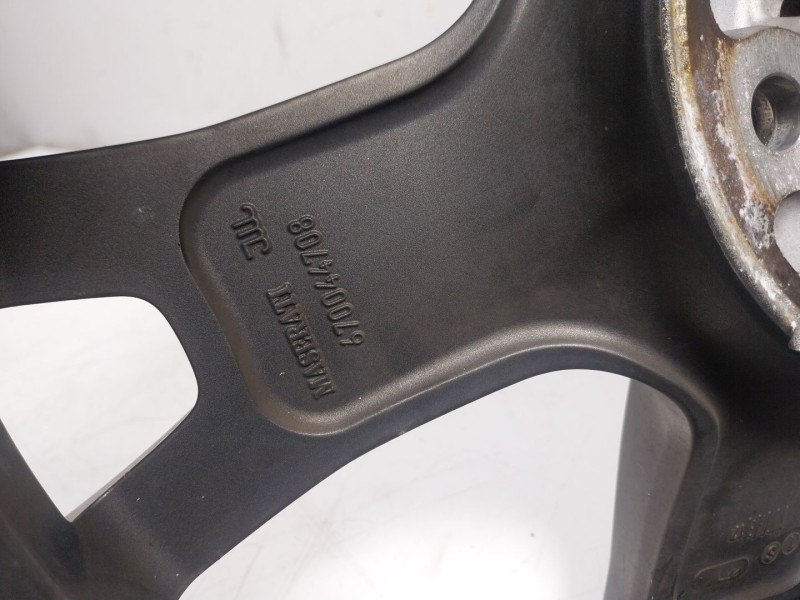 Recambio de llanta para maserati levante 3.0 v6 twinturbo cat referencia OEM IAM  670044708 